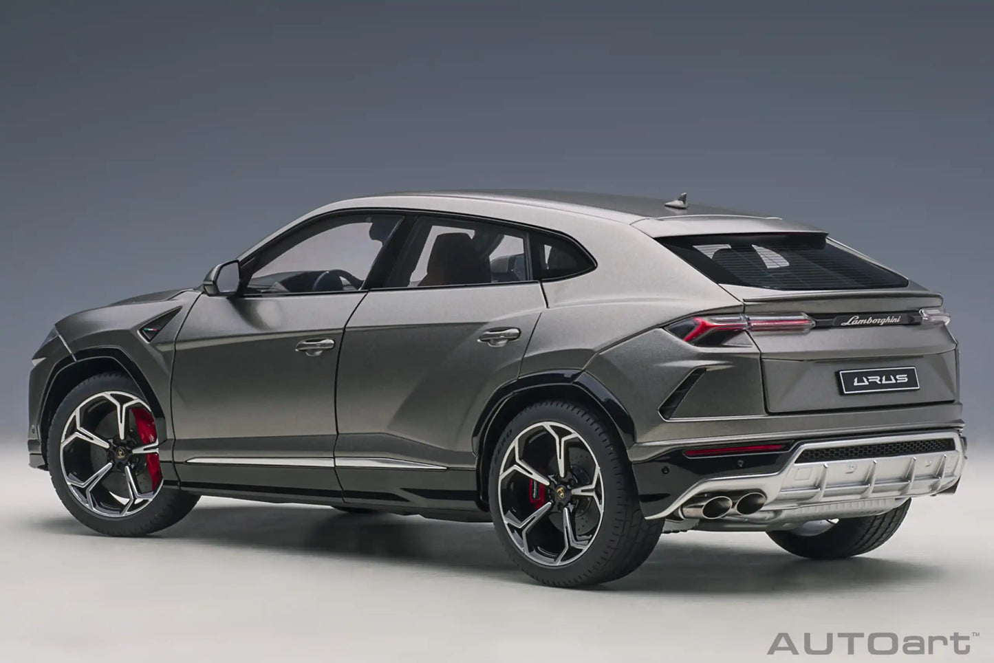 AUTOART New model 1/18 scale LAMBORGHINI URUS   car model Static display Collection Holiday gift