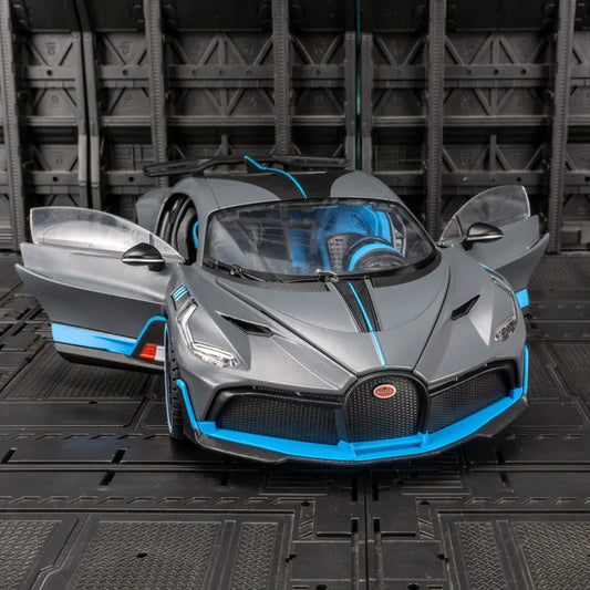 Large Size 1/18 Bugatti DIVO Alloy Sports Car Model Diecasts Metal Toy Vehicles Car Model Simulation Sound Light Gifts