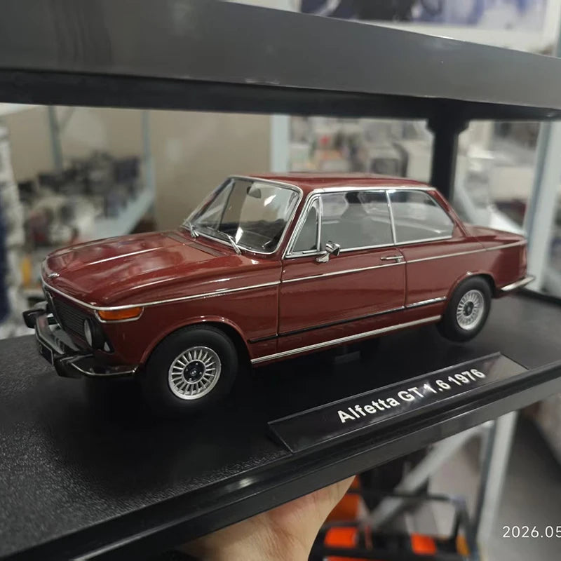KK Bmw Special Offer Diecast 1/18 Scale Bmw Alloy Car Model Original Box Wrong Base