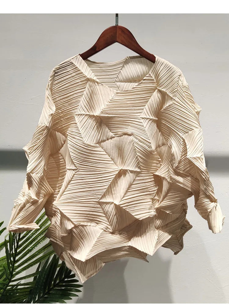 GVUW Elegant Diamond Pleated T-shirt Women Summer Fashion Three Quarter Sleeve O-neck Pullover Female Loose Clothing 17D585