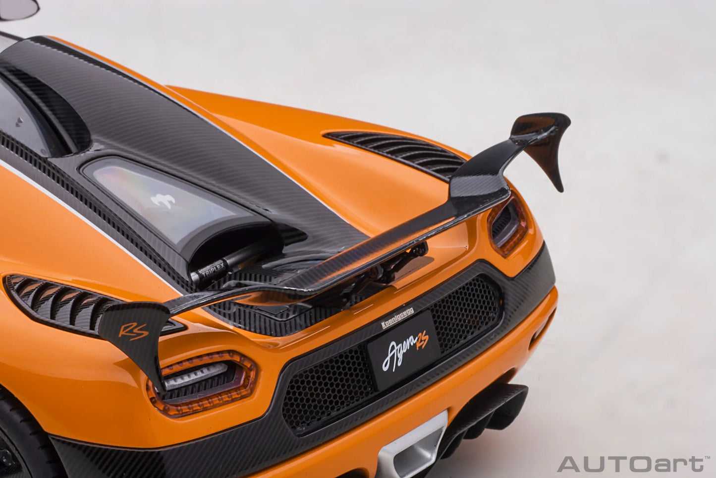 Autoart model 1/18 Scale New KOENIGSEGG AGERA RS car model Static Decorative Items Gift Collection
