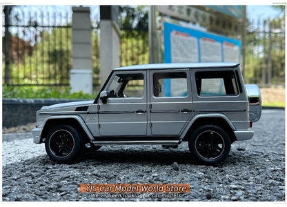 AUTOART 1:18 G63 2017 Car model SUV  Personal collection of holiday gifts