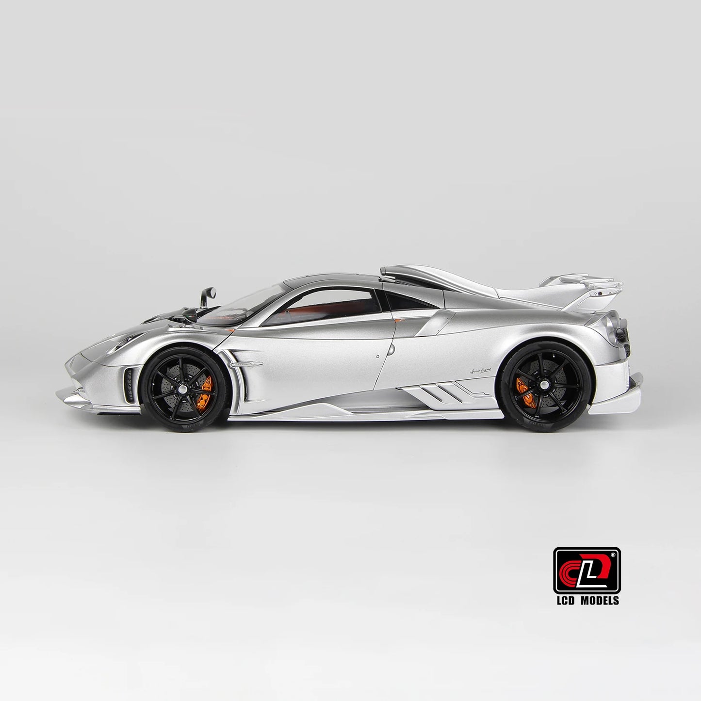 LCD CLD Diecast model 1/18 scale Pagani Imola Metal static decoration Holiday gift collection