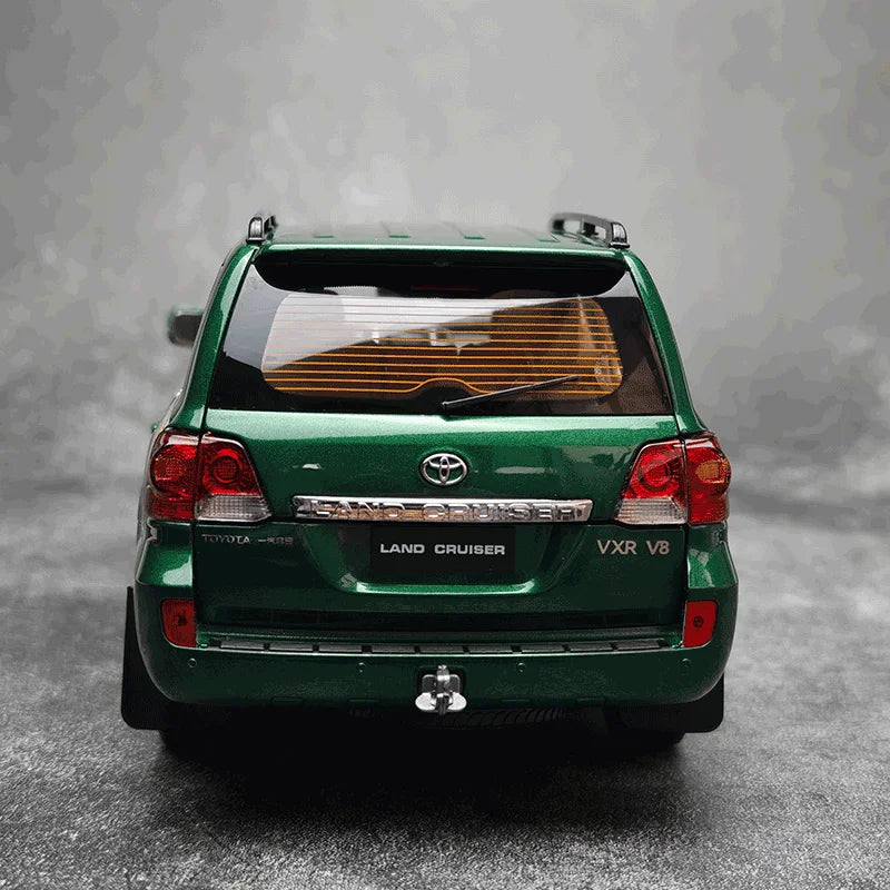 Car diecast model 1/18 LAND CRUISER 200 Green model static display holiday gift collection