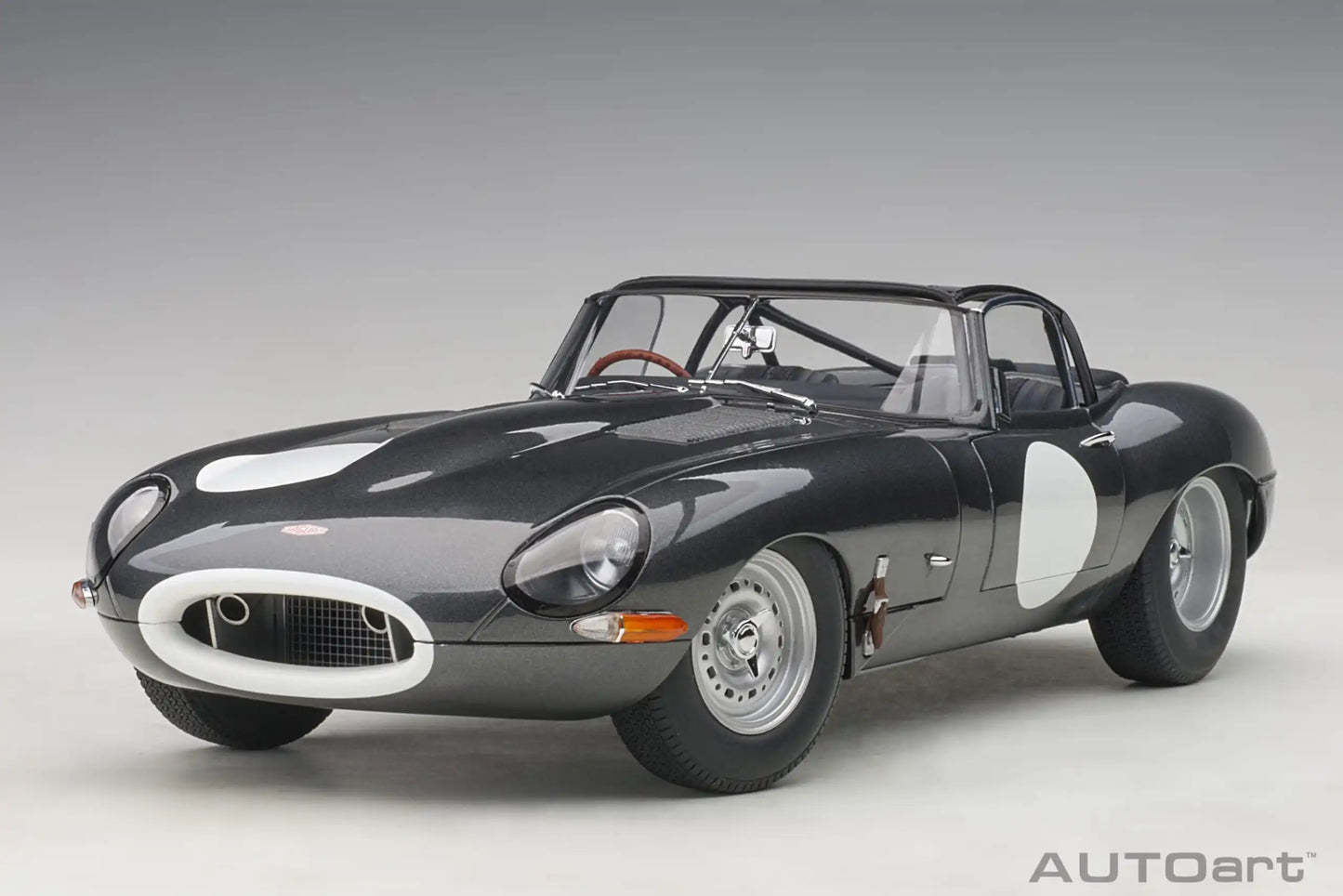 AUTOART  1:18  Jaguar Lightweight E-Type  Car model  Send to a friend Holiday gift Model collection