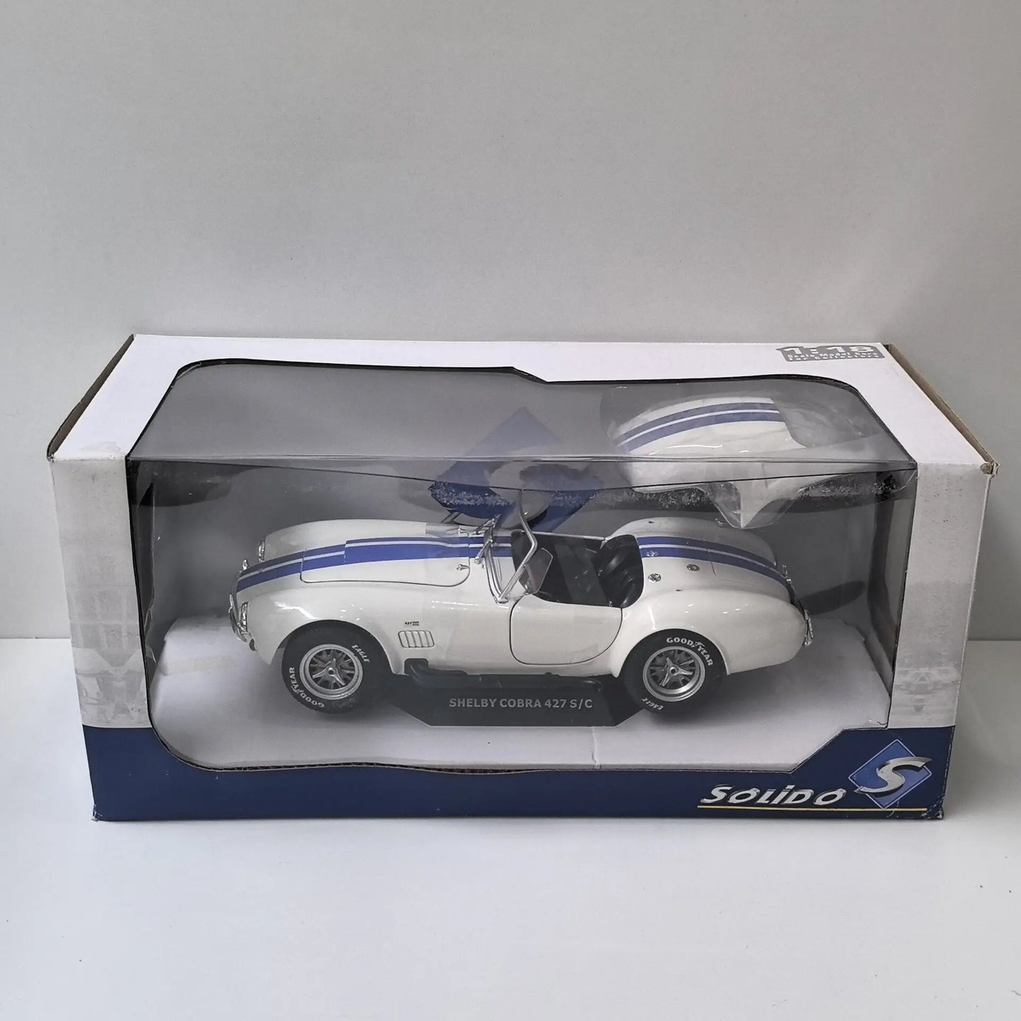 Diecast SOLIDO 1/18 Scale SHELBY COBRA 427 S/C 1965 S2 Alloy Car Model