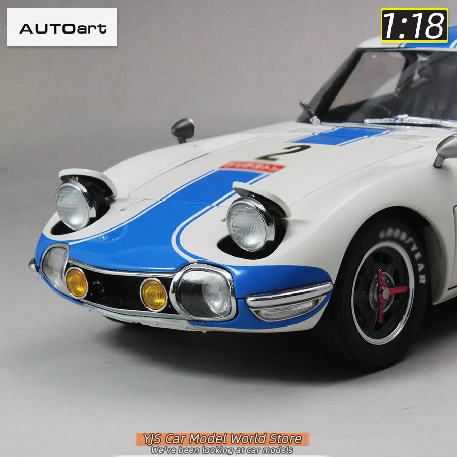 Autoart diecast model 1/18 2000 GT 1967 #2 Static Ornament Holiday Gift collection
