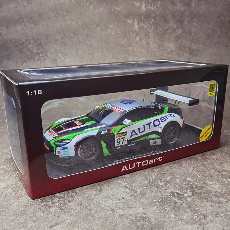 AUTOART Edition 1/18 Aston Martin VANTAGE V12 BATHURST 12HOUR #97 2015 Racing Car Model