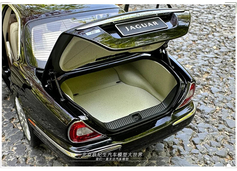 Almost Real AR 1/18 Jaguar XJ6 X350 Car models give gifts to friends Adult toys Birthday gifts to friends Company show metal