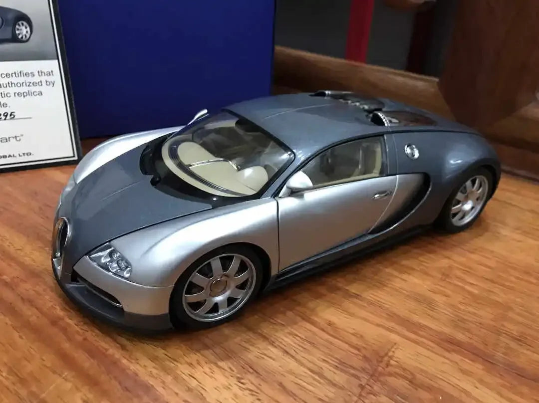 Autoart 1:18 Veyron 16.4 Silver Gray Simulation Limited Edition All Open Alloy Metal Static Car Model Toy Gift