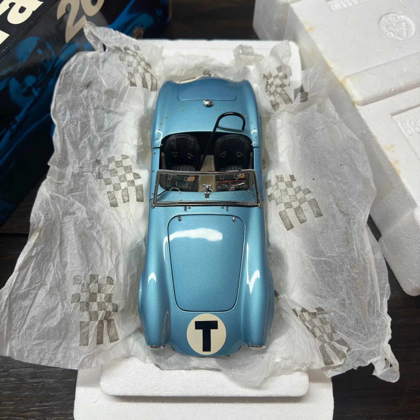 Exoto 1:18 AC Cobra Shelby 260 1962 Simulation Limited Edition All Open Alloy Metal Static Car Model Toy Gift