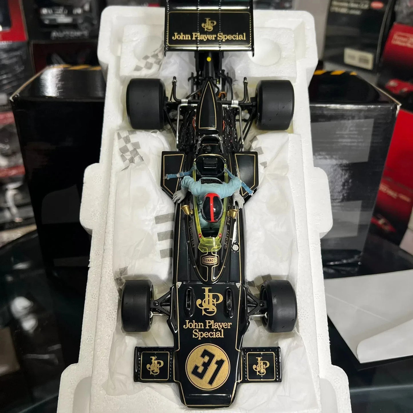 Exoto 1:18 TYPE 72 No.31 Bring a Doll Simulation Limited Edition All Open Alloy Metal Static Car Model Toy Gift