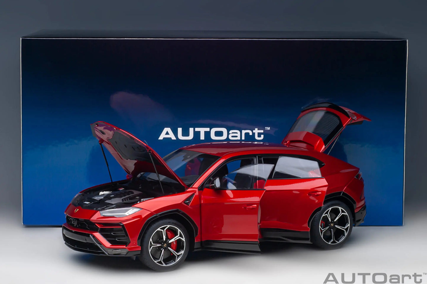 AUTOART New model 1/18 scale LAMBORGHINI URUS   car model Static display Collection Holiday gift