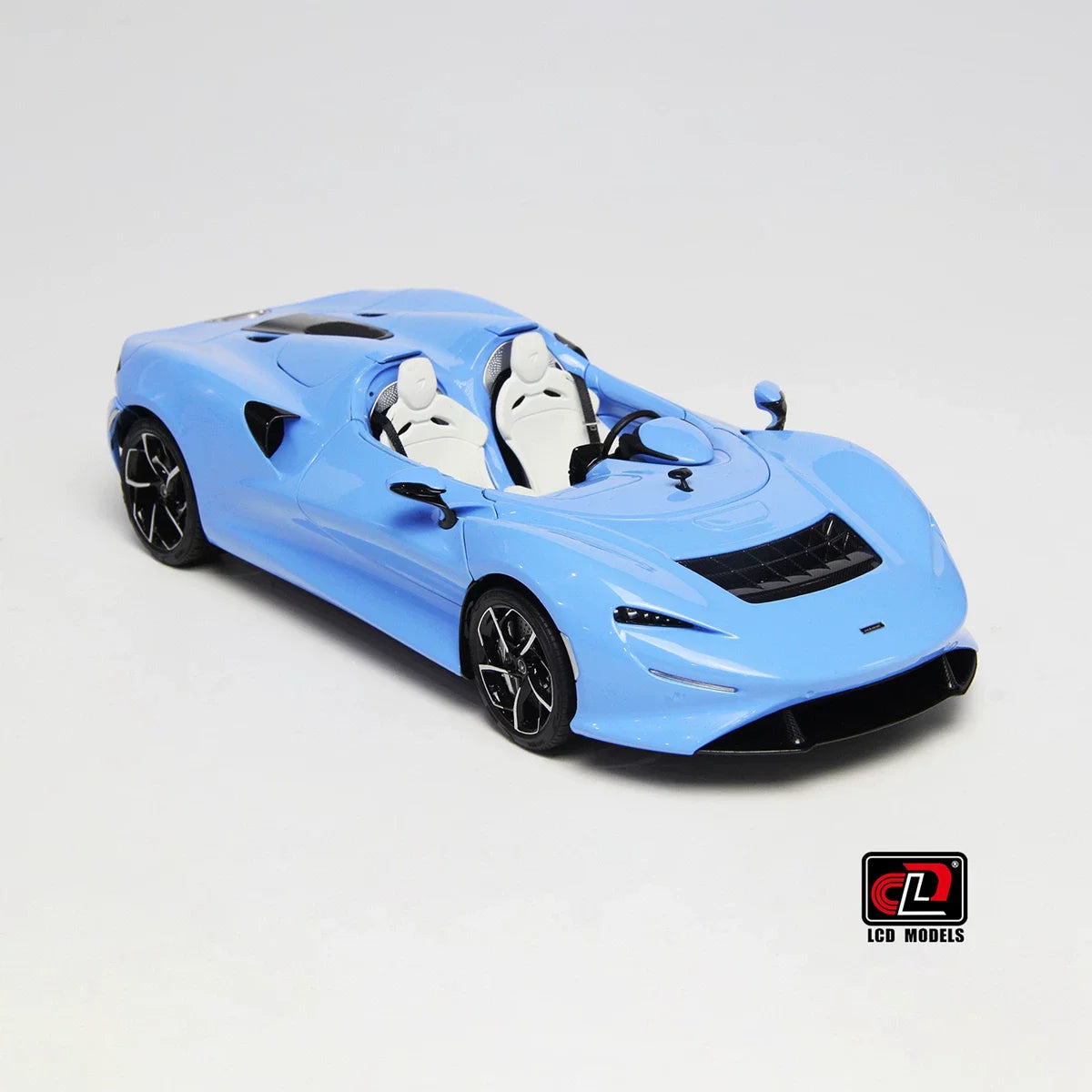 LCD Diecast car model 1:18 McLaren ELVA car model metal static display collection