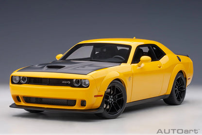 AUTOart 1/18 Dodge Challenger SRT 2023 Hellcat Widebody 2018 Car model Static model sports car birthday gift
