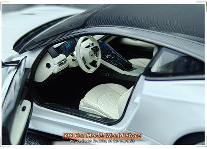 Xiao Guang 1/18 Aston Martin DB12 Car Model