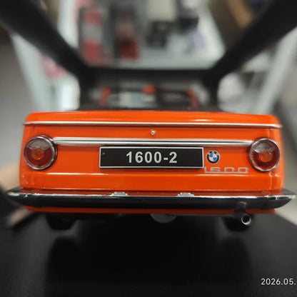KK Bmw Special Offer Diecast 1/18 Scale Bmw Alloy Car Model Original Box Wrong Base