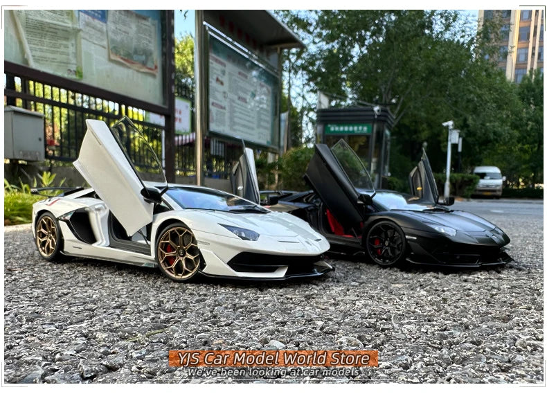 AUTOART 1/18 Lamborghini Aventador SVJ Car Model