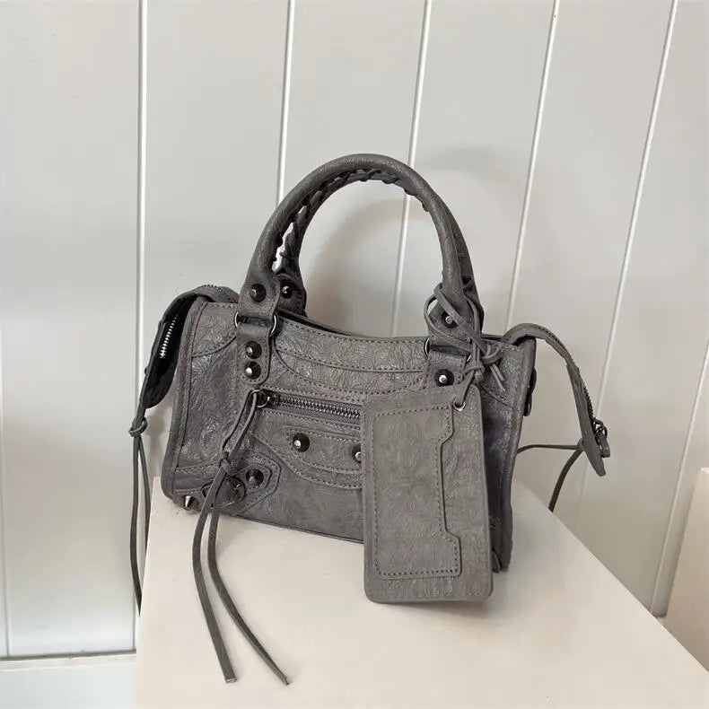 Paris Rivet Locomotive Bag ins Spice Girl Bag French Premium Sense Retro Trendy Portable Pillow Bag One Shoulder Crossbody Bag