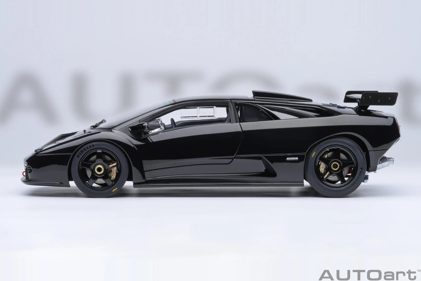 AUTOart 1/18  DIABLO GTR ABS Car Model Of Holiday Gifts Company Gifts