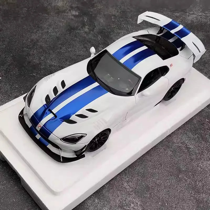 AUTOART New 1/18 scale DODGE VIPER ACR 2017 car model Static display Collection Holiday gift