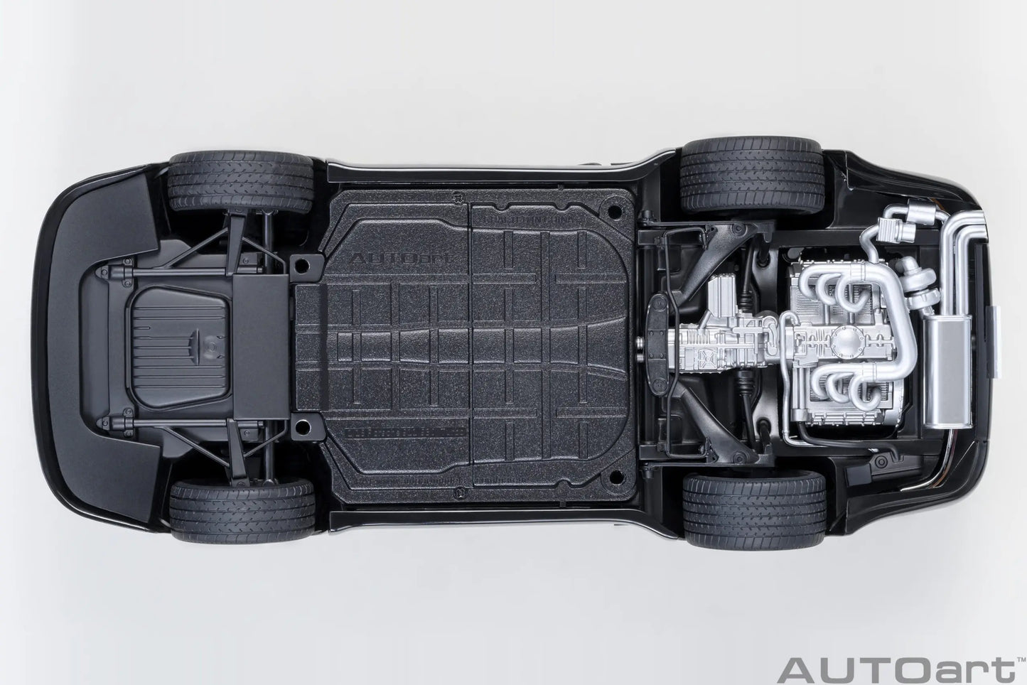 AUTOART 1/18 PORSCHE 911 (930) Turbo Car Model