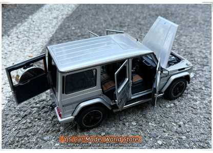 AUTOART 1:18 G63 2017 Car model SUV  Personal collection of holiday gifts