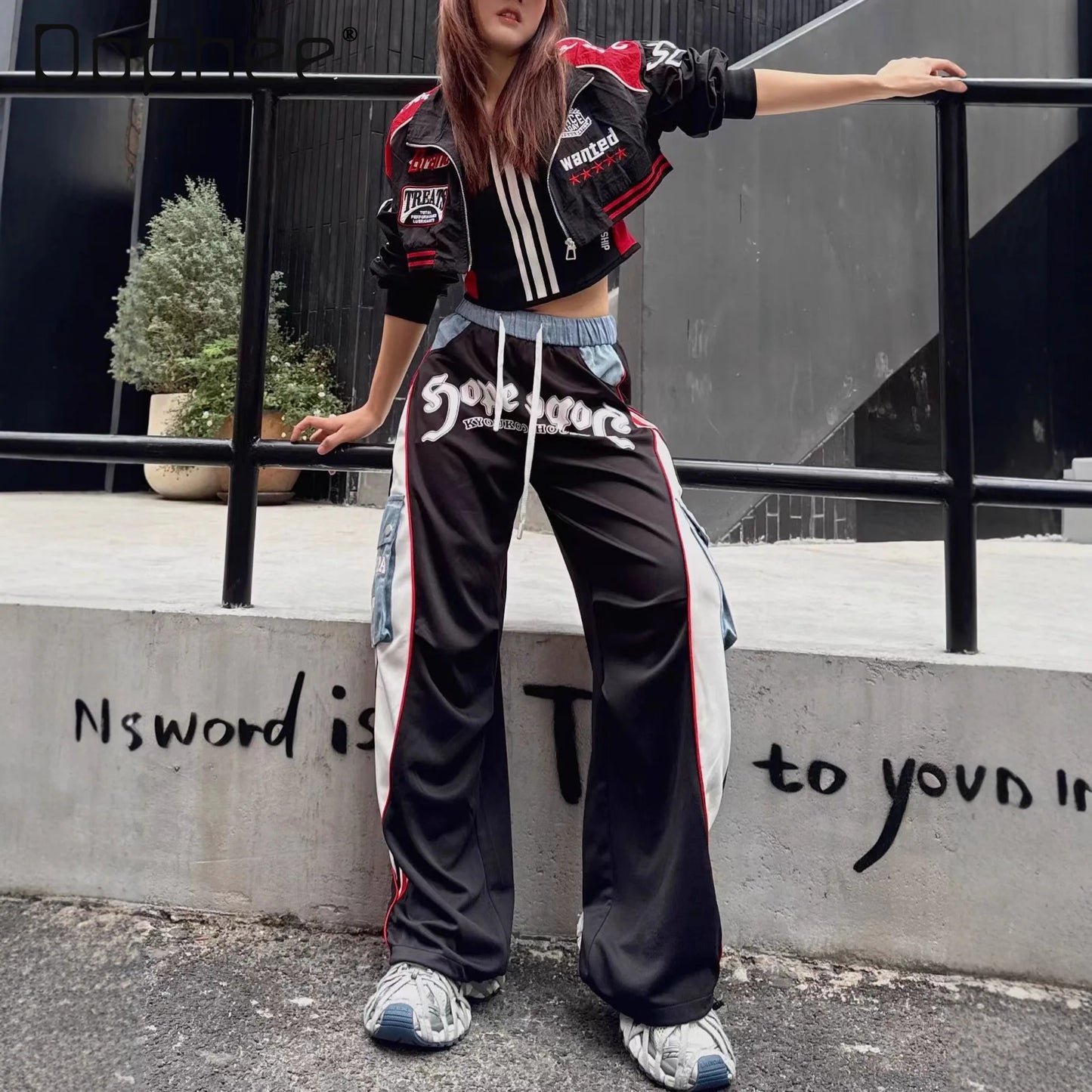 European Style Casual Pants for Women 2026 Spring Summer New Large Pocket Letter Print Embroidery Patchwork Denim Trousers Trendy