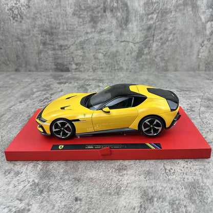 Bburago 1/18 Ferrari 12 Cilindri Car Model
