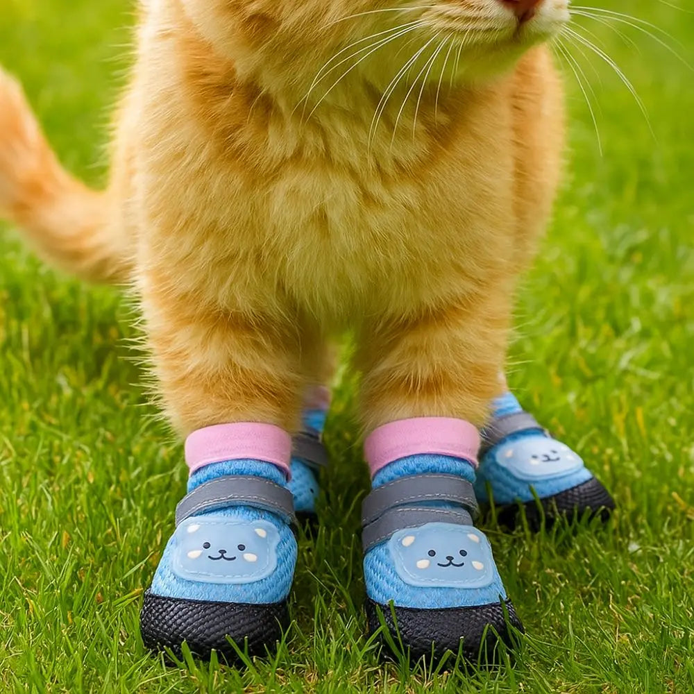 4Pcs/Set Lightweight Breathable Dog Mesh Shoes Reflective Adjustable Anti-Slip Dog Boots Wear-resistant Dog Footwear Outdoor