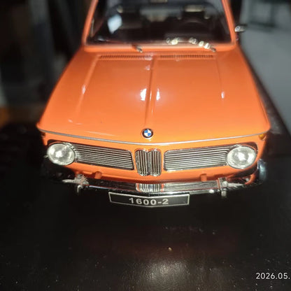 KK Bmw Special Offer Diecast 1/18 Scale Bmw Alloy Car Model Original Box Wrong Base