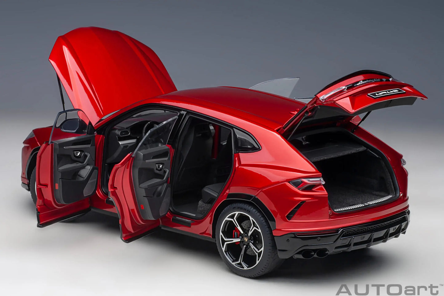 AUTOART New model 1/18 scale LAMBORGHINI URUS   car model Static display Collection Holiday gift