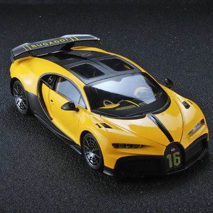 Bugatti Chiron 1:18 PUR SPORT Alloy Sports Model Diecast Metal Racing Car Vehicle Model Sound and Light SimulationToy Gift