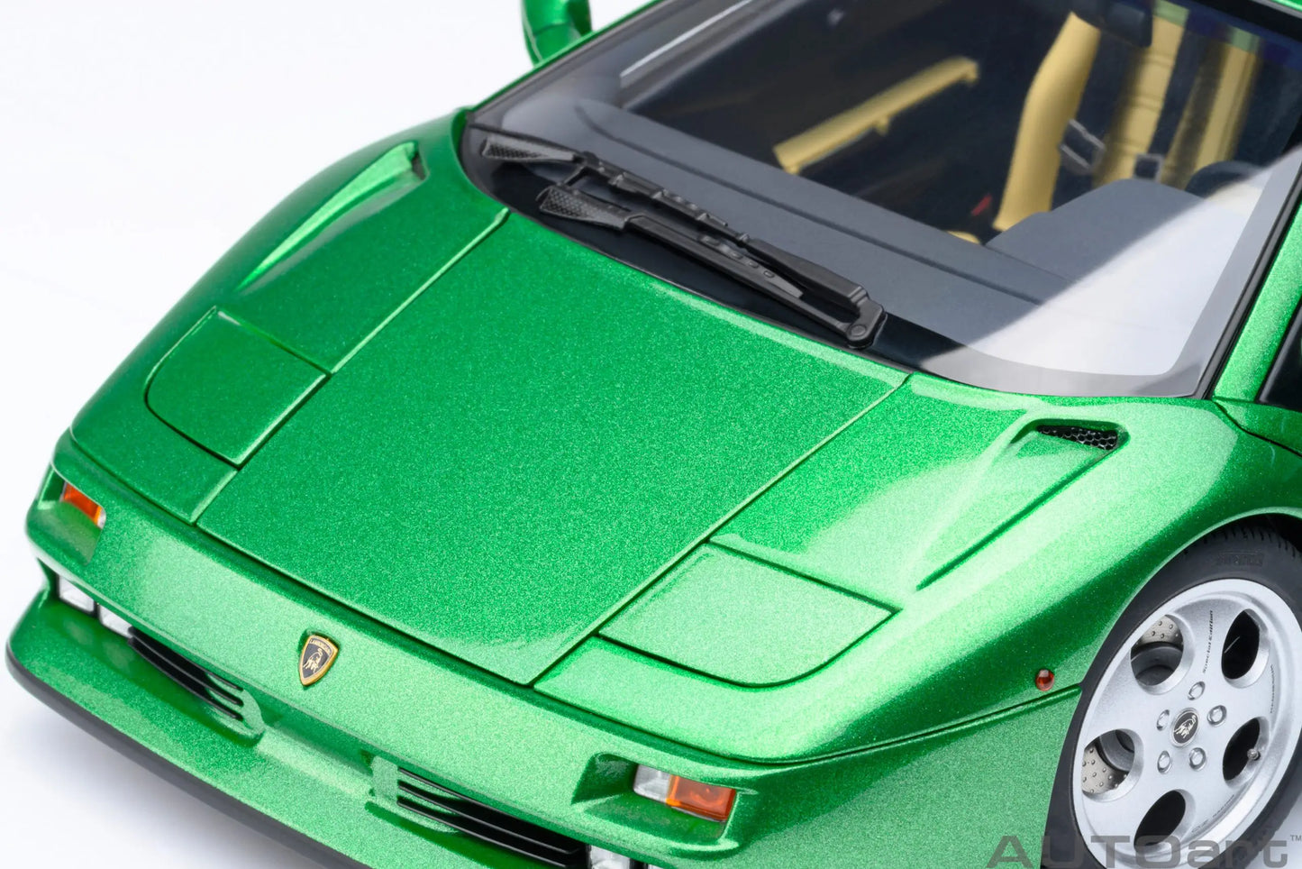 AUTOART 1:18  Diablo SE30 Jota Static Display Model - Collector's Gift Edition Holiday gift