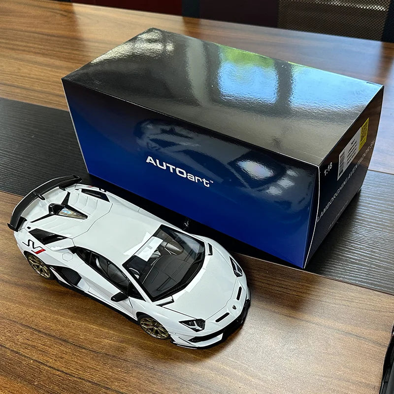 AUTOART 1/18 Lamborghini Aventador SVJ Car Model