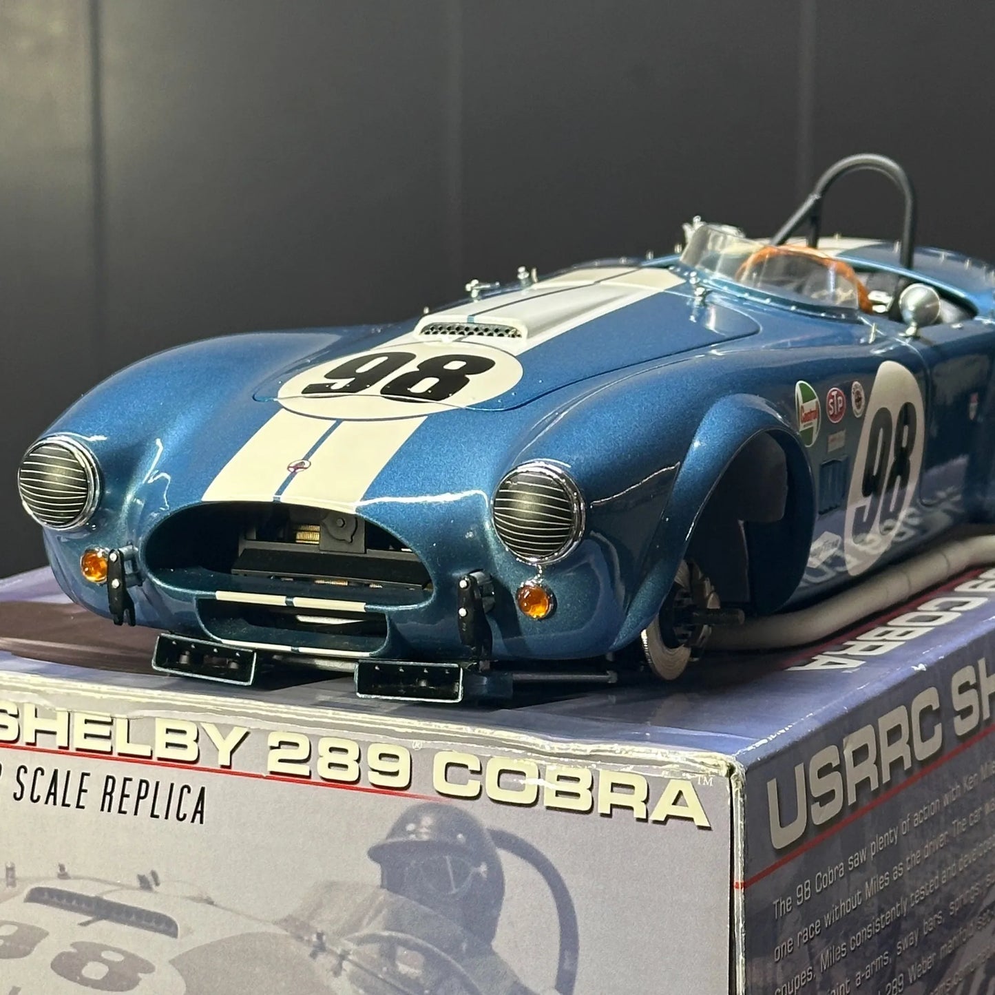 GMP 1/12 Shelby Cobra 289 Ken Miles #98 1964 Racing Car Model