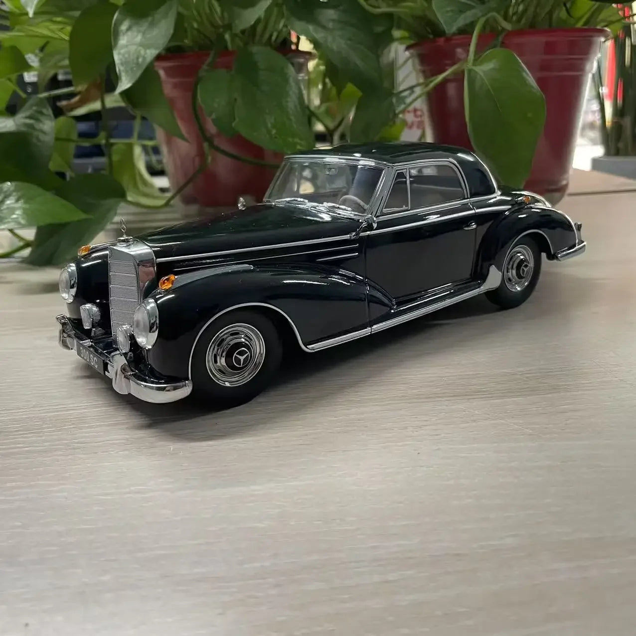 1:18 Benz Convertible Car Model Die-cast Alloy Collection 300 Sc Cabriolet 1957 & Coupe 1955 The Paint Defective