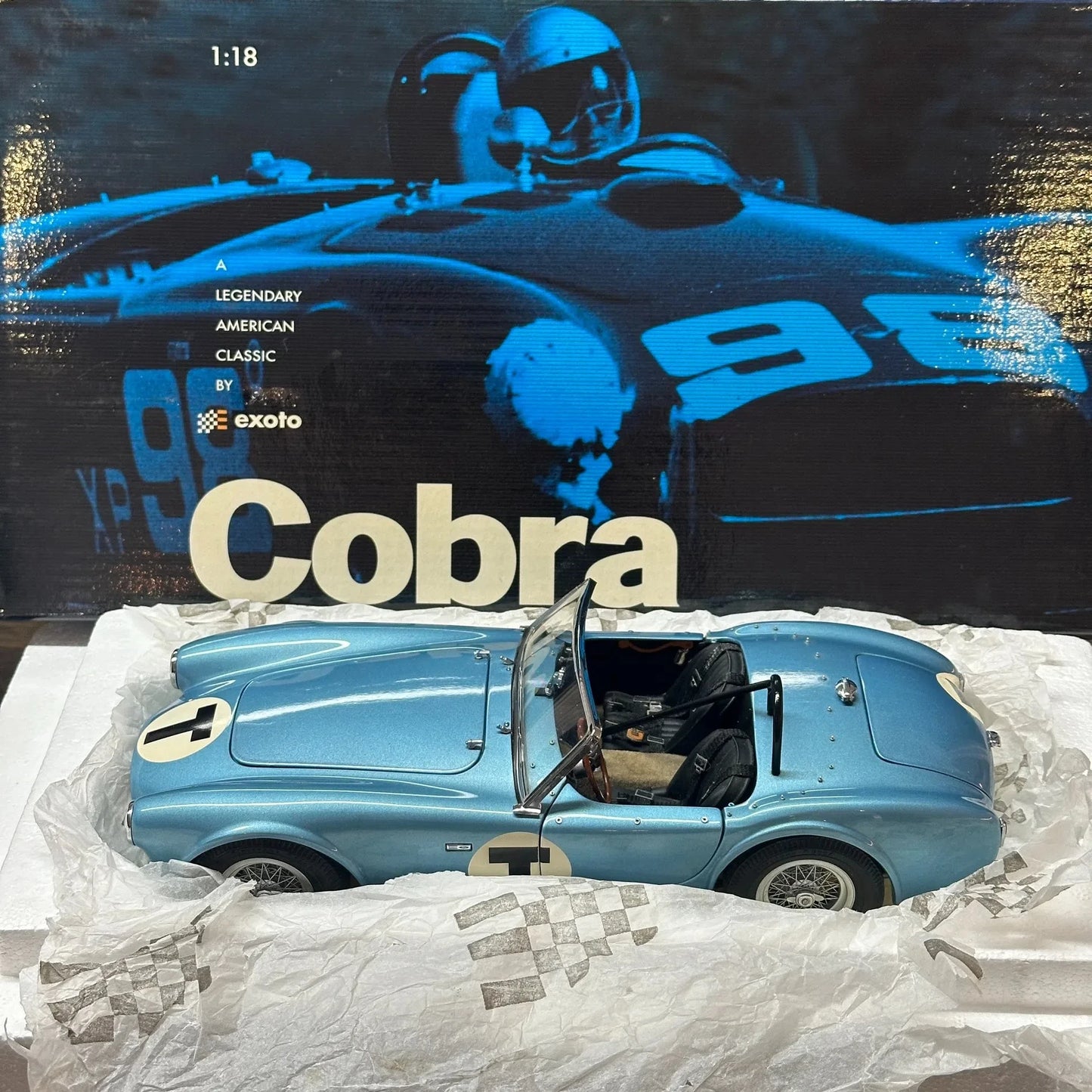 Exoto 1:18 AC Cobra Shelby 260 1962 Simulation Limited Edition All Open Alloy Metal Static Car Model Toy Gift