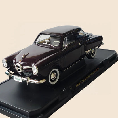 1:18 Scale Diecast Alloy Model 1950 Studebaker Champion Vintage Car with Opening Doors Collection Display Toy for Car Fans
