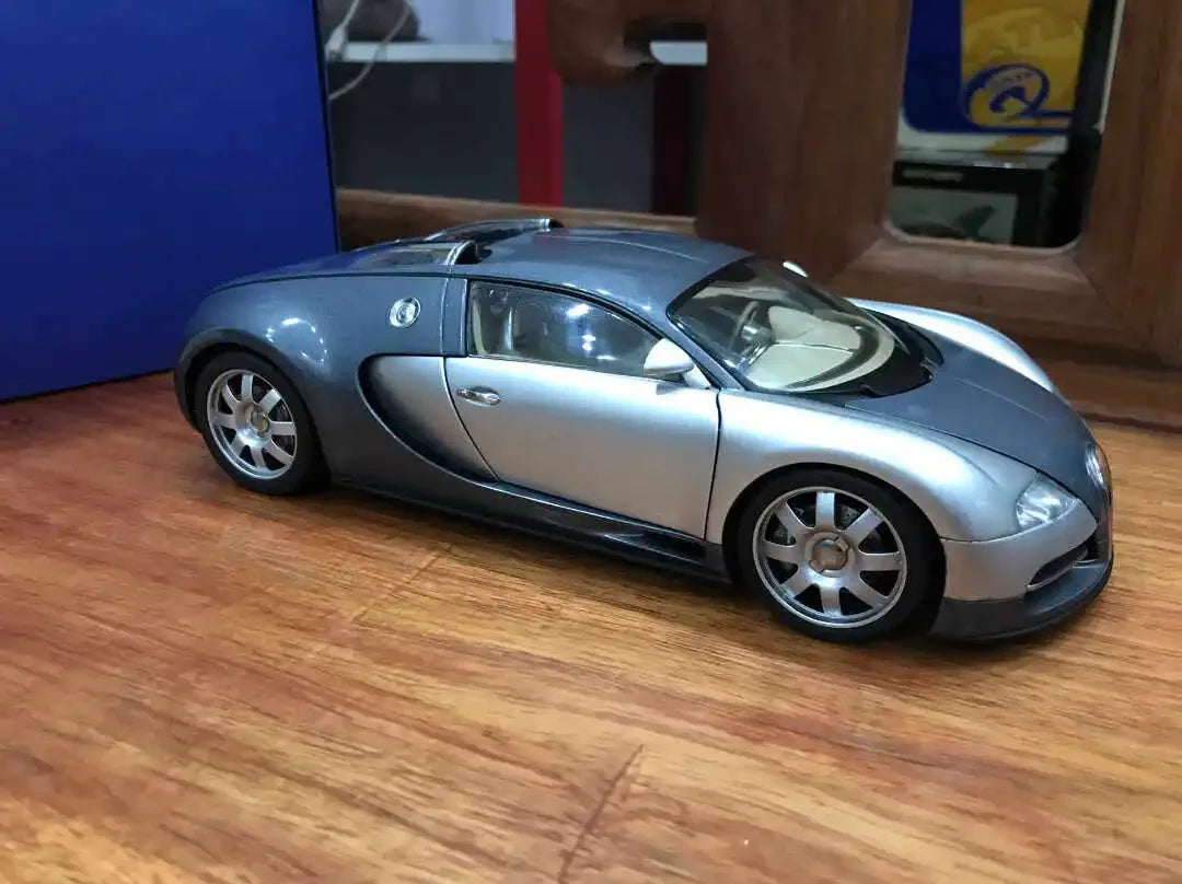 Autoart 1:18 Veyron 16.4 Silver Gray Simulation Limited Edition All Open Alloy Metal Static Car Model Toy Gift