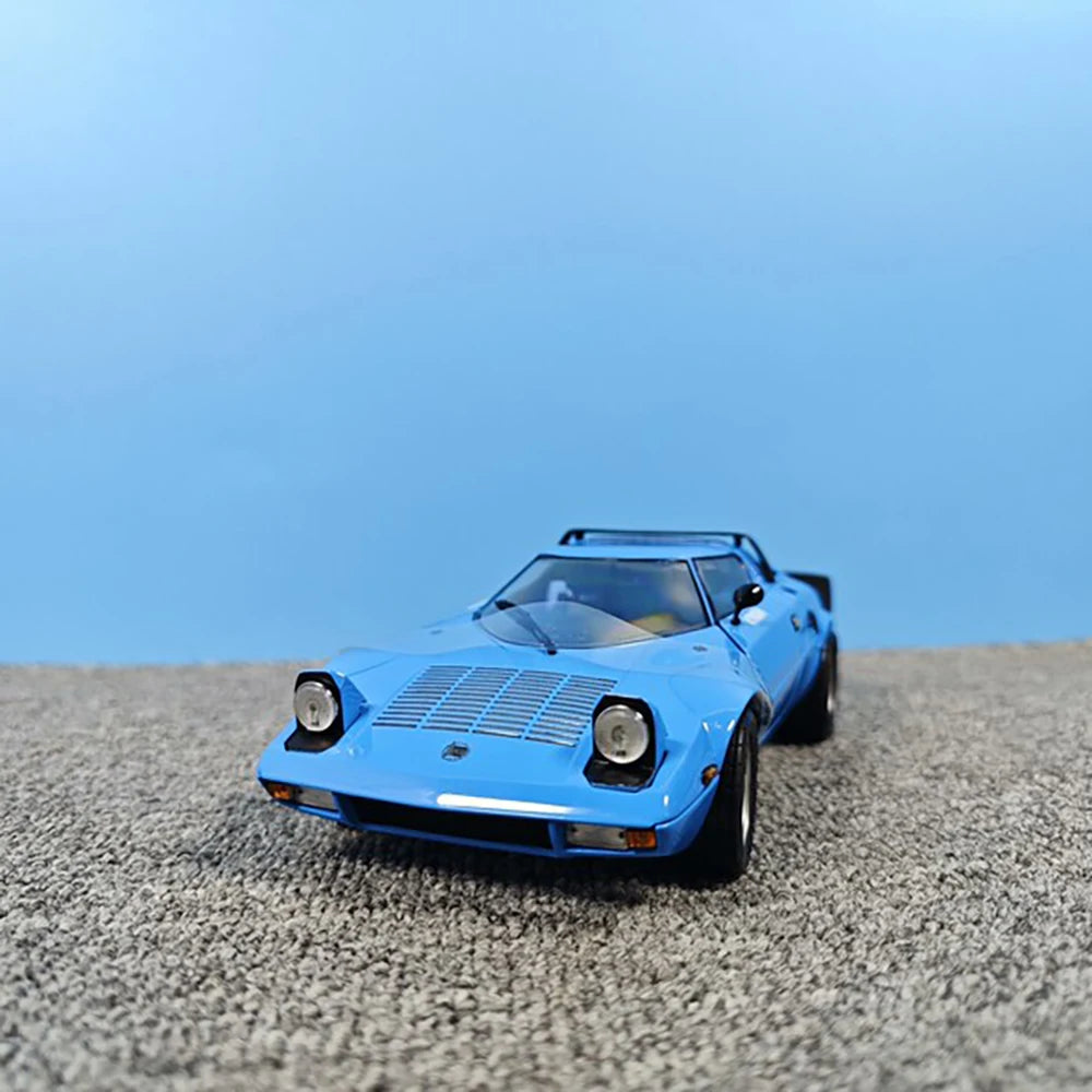 WELLY 1/18 Lancia Stratos HF (Tipo 829) 1975 Car Model