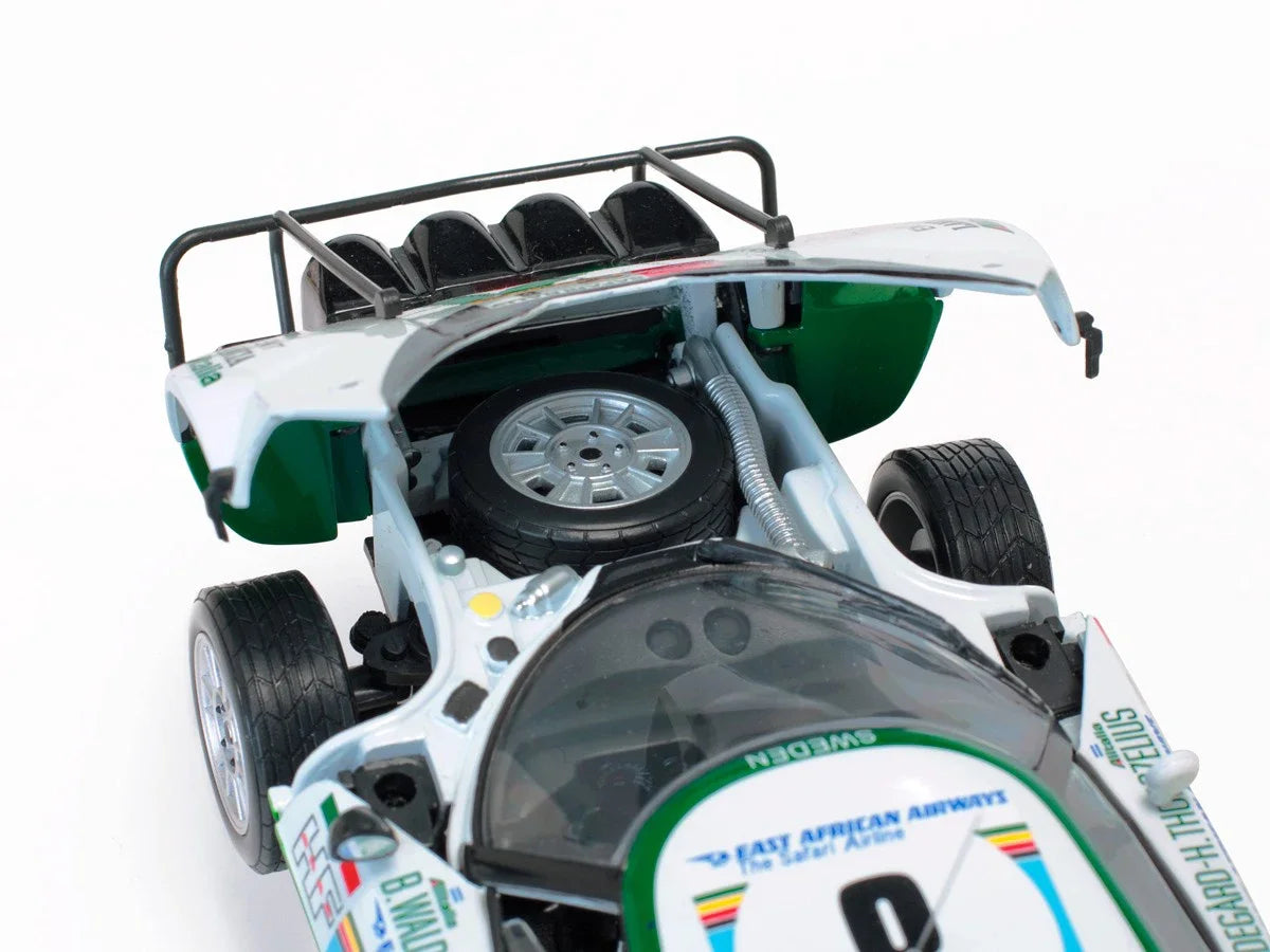 WELLY 1/18 Lancia Stratos HF #8 1975 Rally Car Model