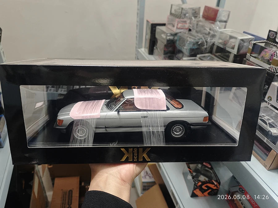 KK Bmw Special Offer Diecast 1/18 Scale Bmw Alloy Car Model Original Box Wrong Base