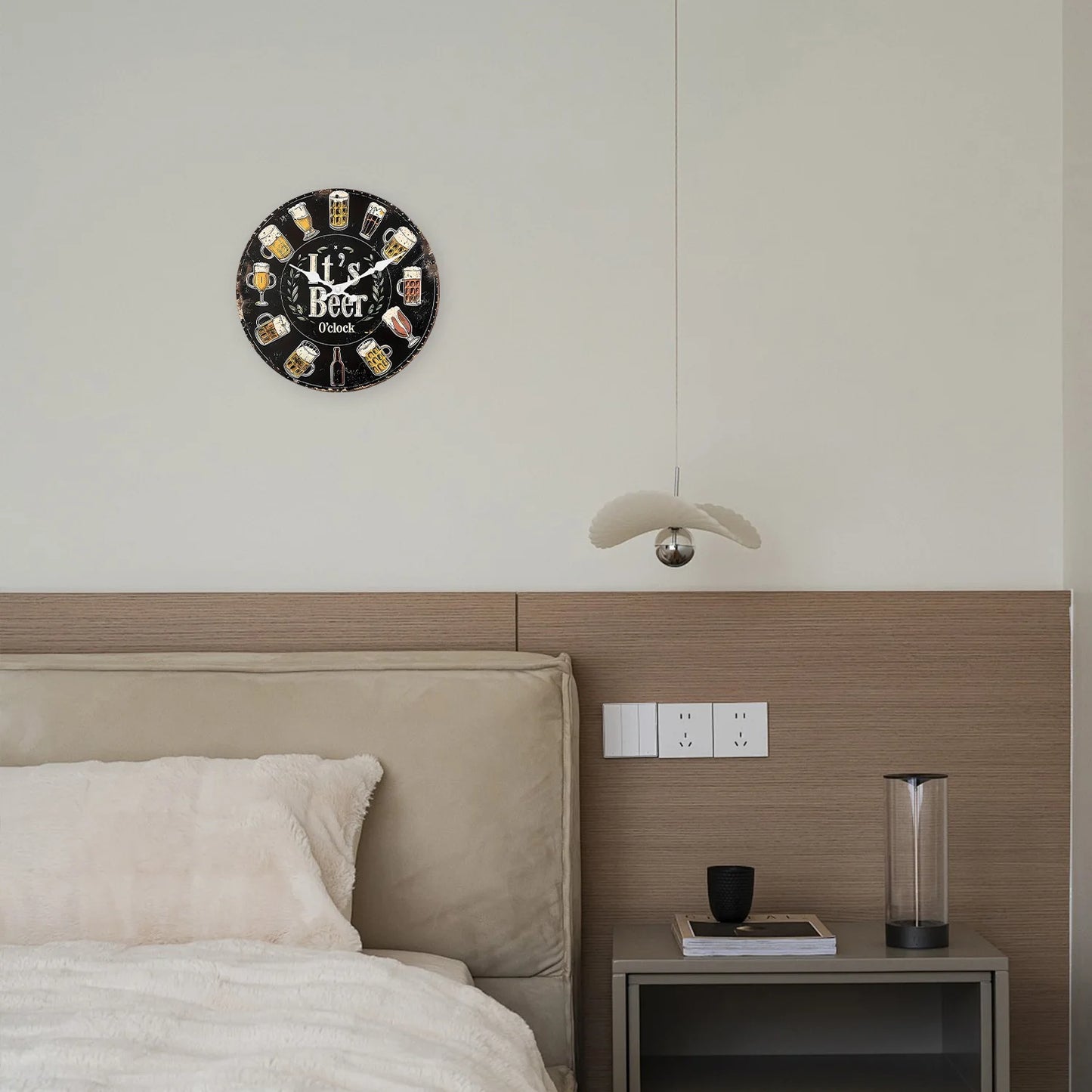 American Retro Beer Mug Pattern Wooden Wall Clock for Living Room, Bedroom, Kitchen, Home Decoration, Silent Quartz Clock, Holiday Gift, 10 Inches, 12 Inches (No Battery)
