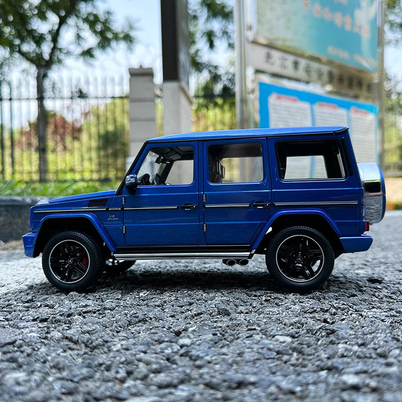 AUTOART 1:18 G63 2017 Car model SUV  Personal collection of holiday gifts