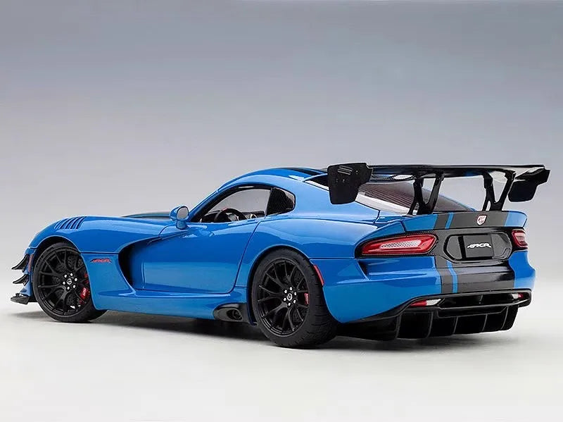 AUTOART New 1/18 scale DODGE VIPER ACR 2017 car model Static display Collection Holiday gift