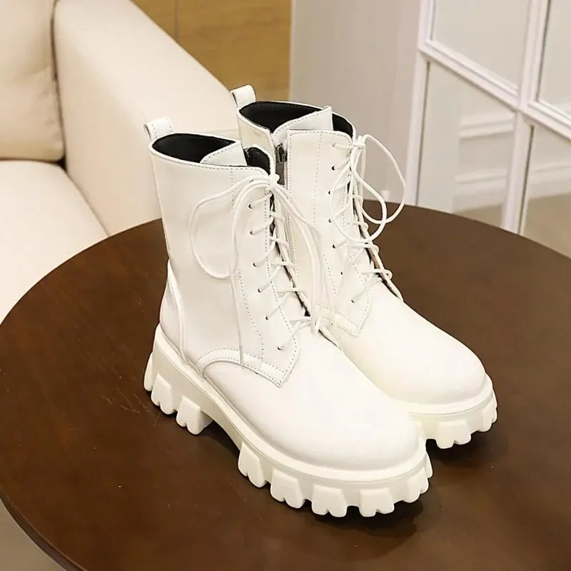High End Women Boot Fashion Patent Leather Ankle Boots Exquisite Lace Platform Boots for Woman Luxury Designer Shoes Botas Mujer
