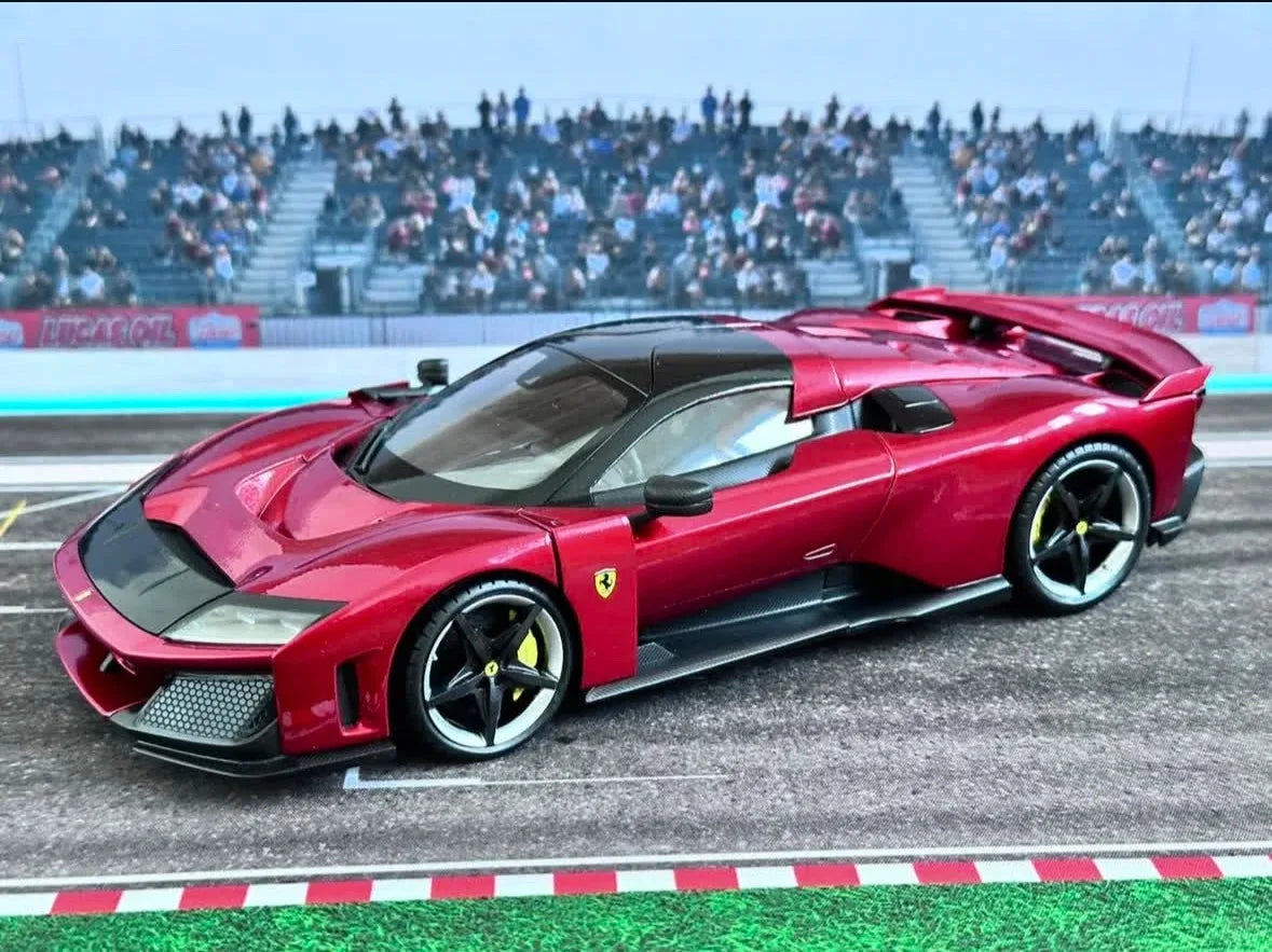 Bburago 1:18 Ferrari F80 Hardcover Full Open Model  Simulation Alloy Miniature Die-Casting Model Custom Gifts