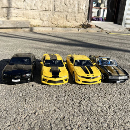 GM Chevrolet 1:18 Camaro 1968-2016 Diecast Model for Collections Display and Gift
