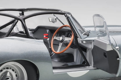 AUTOART  1:18  Jaguar Lightweight E-Type  Car model  Send to a friend Holiday gift Model collection